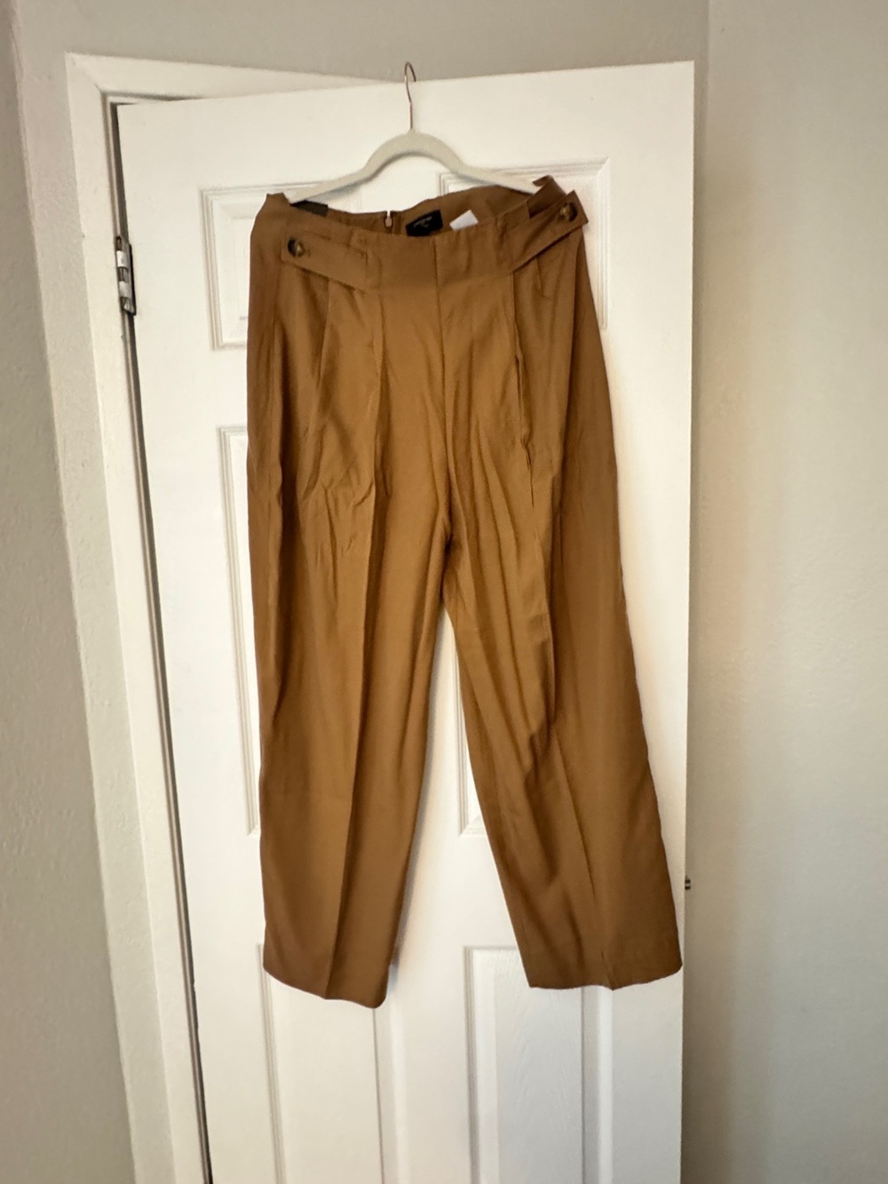 Banana Republic Wide Leg Chinos in Camel Brown - Picture 3 of 3